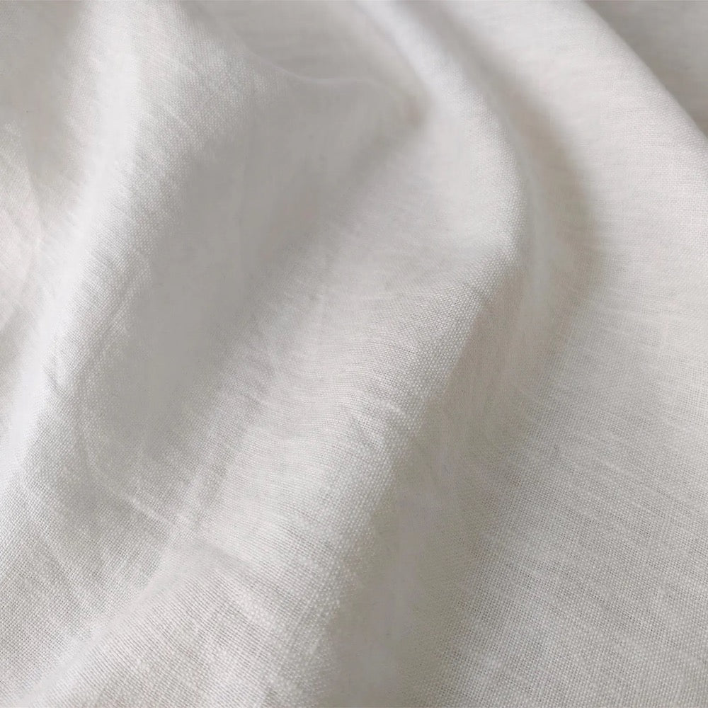 Heavyweight European Linen Tablecloth, Stone-Washed, Custom Size, Extra Large for Formal Dining & Weddings, Rectangle or Square